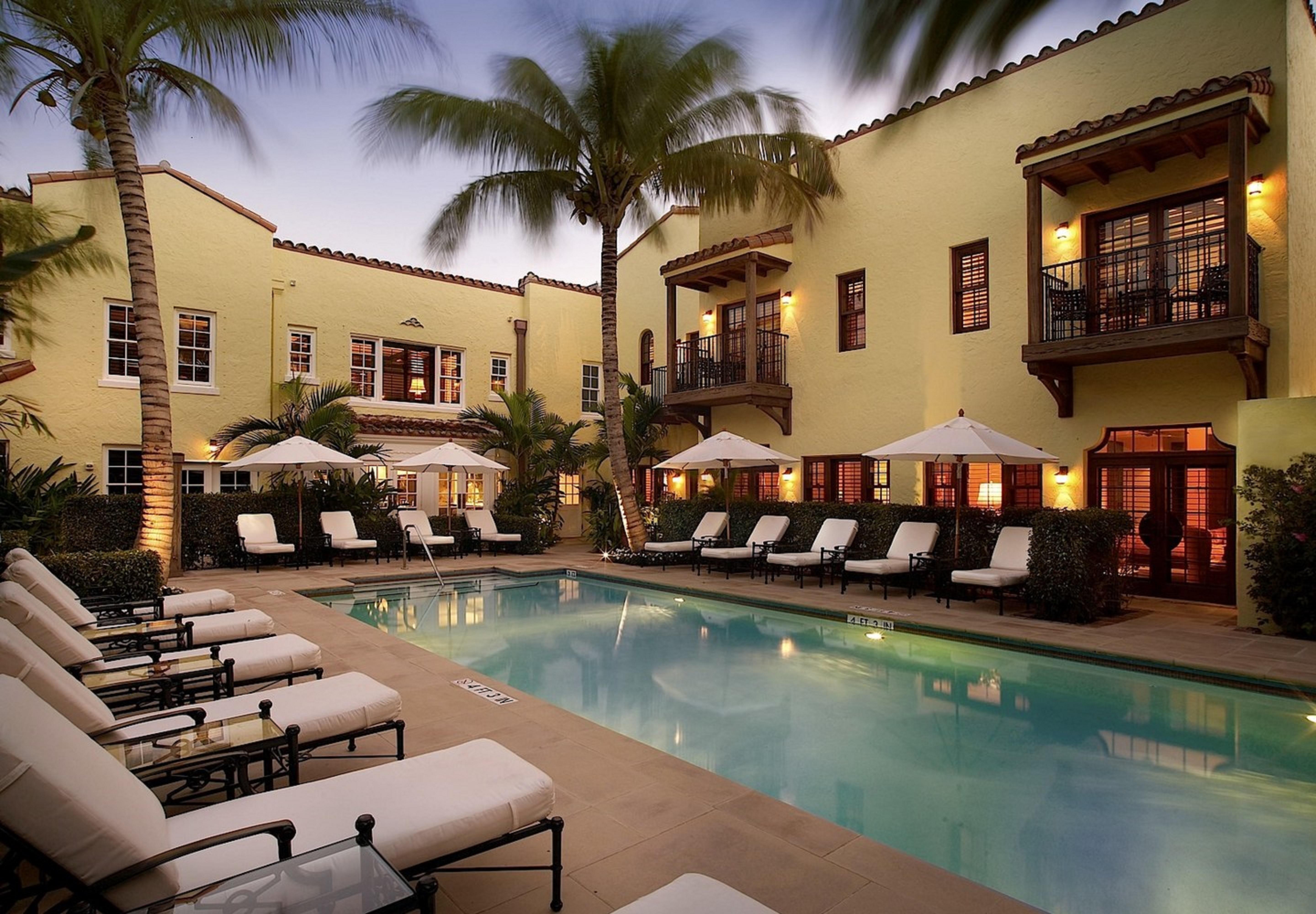 The Brazilian Court Hotel Palm Beach Extérieur photo